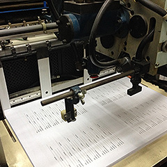 Màquina òfset Heidelberg GTO imprimint