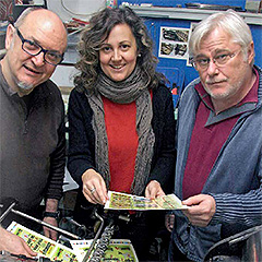 L'equip de Foli Verd amb un imprès